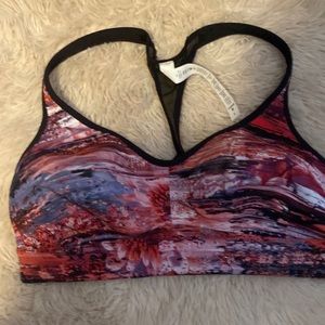 lululemon sports bra- never been worn
